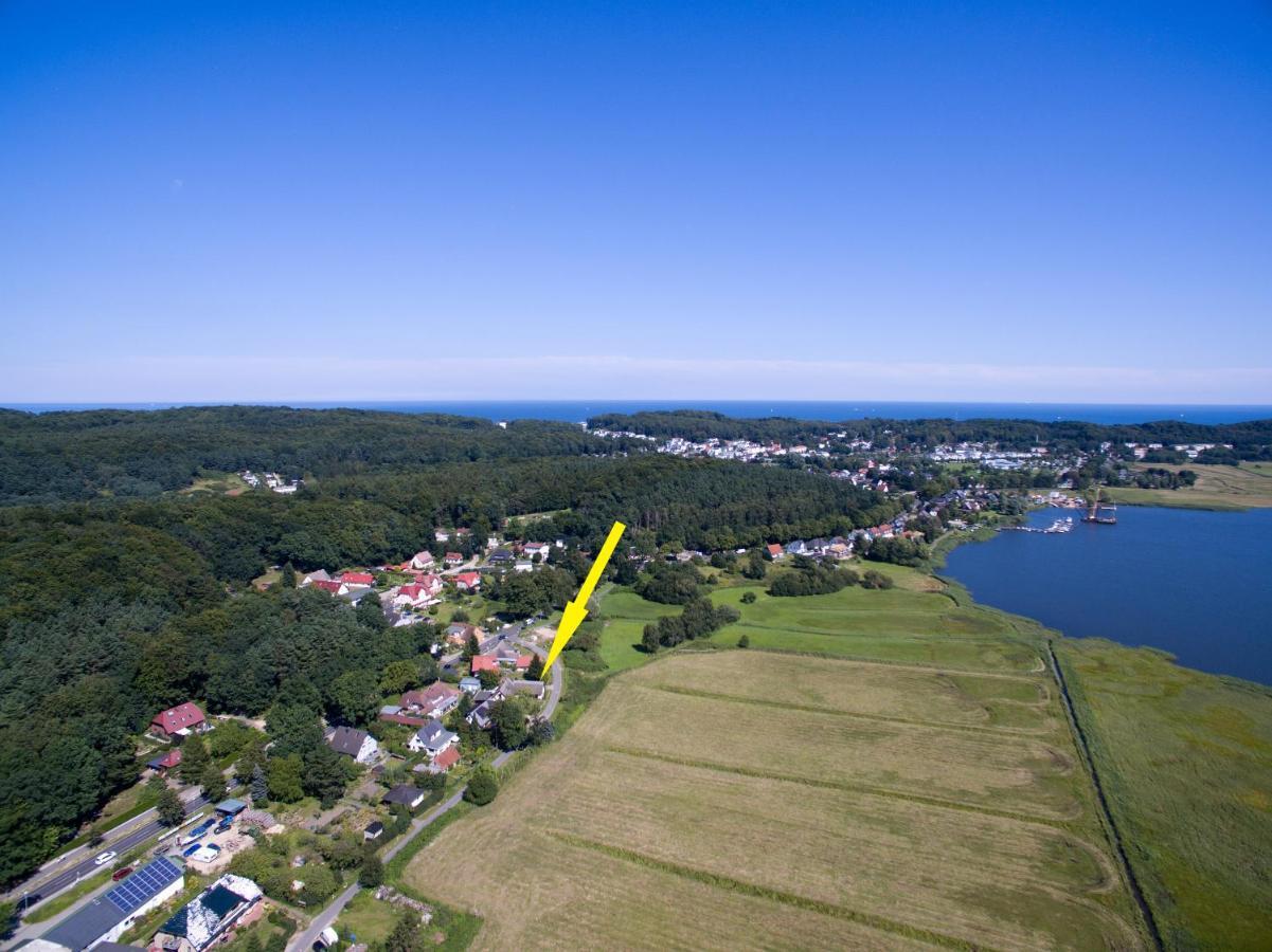 Wg Bernstein - Reetdachhaus - Ruhe Und Seeblick Sellin  Екстериор снимка